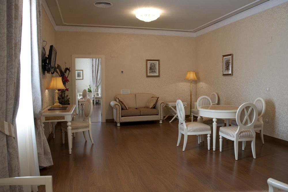 Hotel Santa Isabel Αλμπαθέτε Εξωτερικό φωτογραφία