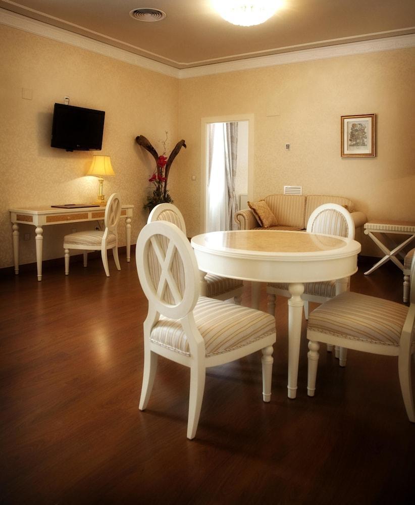 Hotel Santa Isabel Αλμπαθέτε Εξωτερικό φωτογραφία
