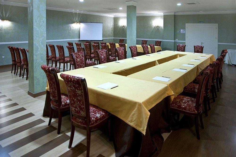 Hotel Santa Isabel Αλμπαθέτε Εξωτερικό φωτογραφία