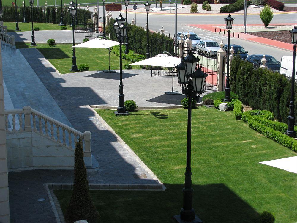 Hotel Santa Isabel Αλμπαθέτε Εξωτερικό φωτογραφία