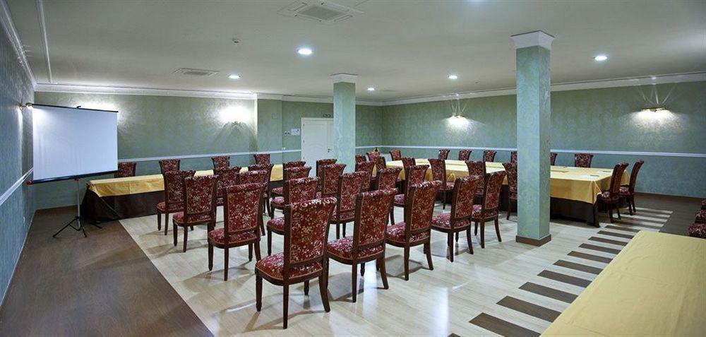 Hotel Santa Isabel Αλμπαθέτε Εξωτερικό φωτογραφία