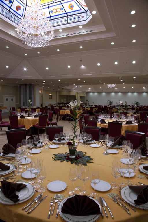 Hotel Santa Isabel Αλμπαθέτε Εστιατόριο φωτογραφία